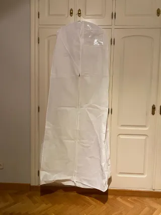 Funda traje novia Jesús Peiró