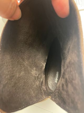 Botines serraje FOSCO tachuelas marrón y dorado.