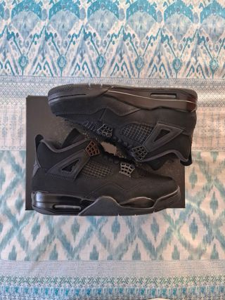 Jordan 4 Black Cat