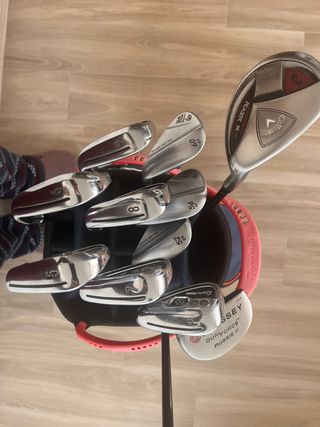 Bolsa y palos de golf TaylorMade