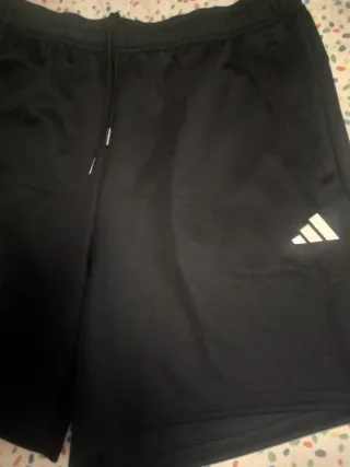 Pantalón deportivo Adidas negro