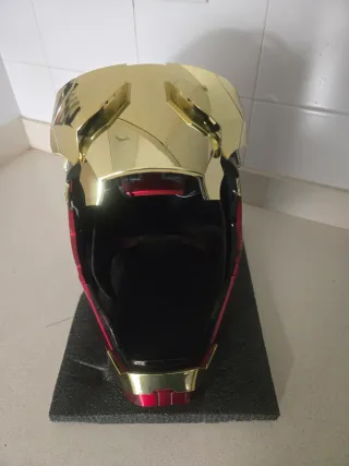 Casco Ironman Dorado y Rojo