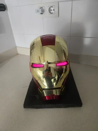 Casco Ironman Dorado y Rojo