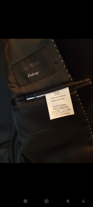 Americana de terciopelo negra