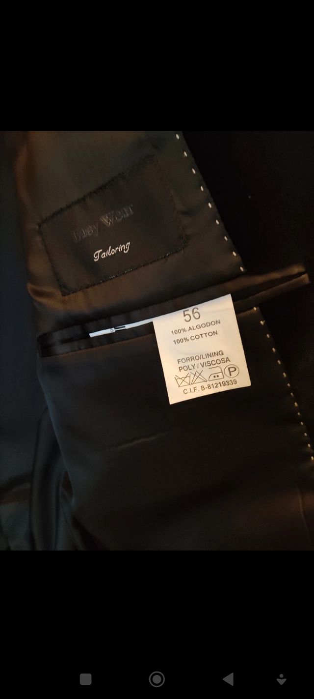 Americana de terciopelo negra