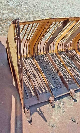 Cazo rejillas 2 metros tractor para madera.