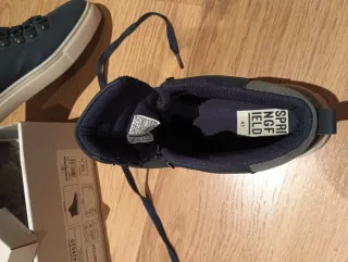 Botas deportivas azules