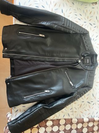 Chaqueta Zara Piel Negra Talla M.