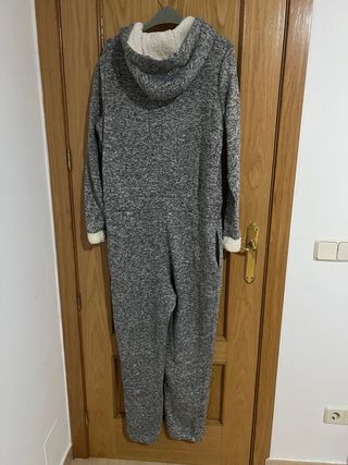 Mono pijama entero talla L