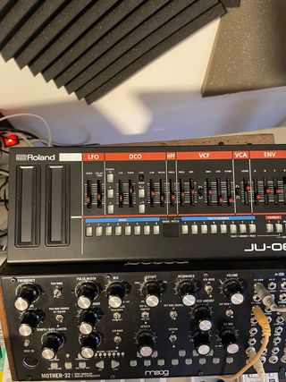 Roland Boutique JU-06 Sintetizador