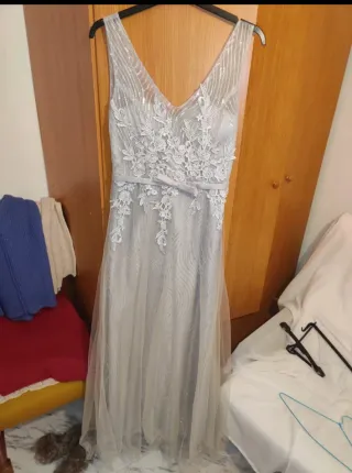 Vestido de fiesta plateado