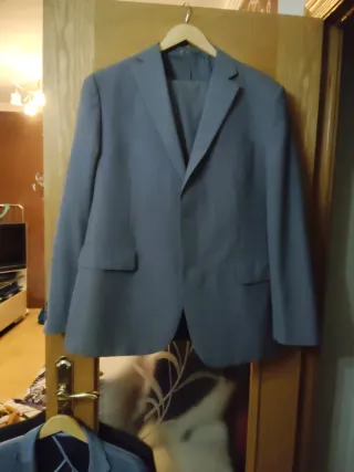 Traje de caballero gris