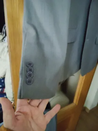 Traje de caballero gris