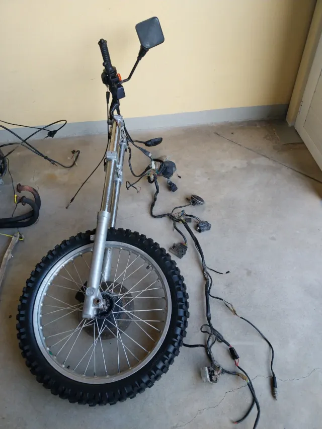 Despiece Cagiva T4 350