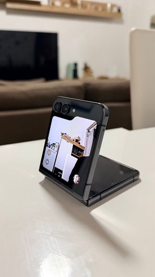 Samsung Z Flip 5 Nero