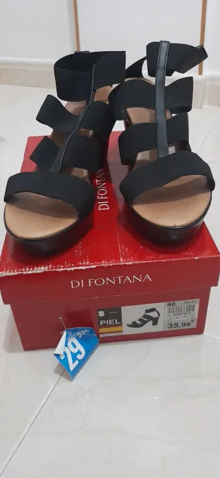 Sandalias DI FONTANA tacón negras y beige T40