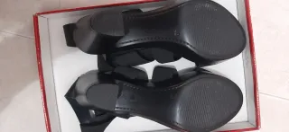 Sandalias DI FONTANA tacón negras y beige T40