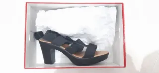 Sandalias DI FONTANA tacón negras y beige T40
