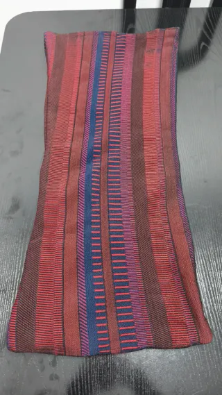 Bufanda tipo buf, de rayas rojas