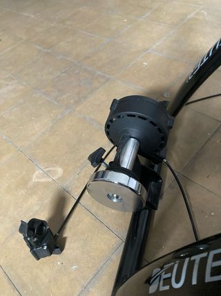 Rodillo de entrenamiento para bicicleta