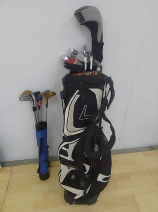 Bolsa de golf Callaway con palos