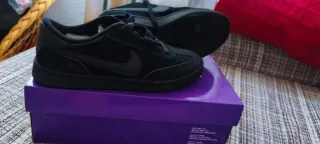 Zapatillas Nike SB fc clásicas nuevas Negras Talla