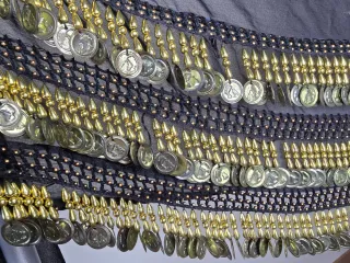 Falda de danza del vientre con monedas.