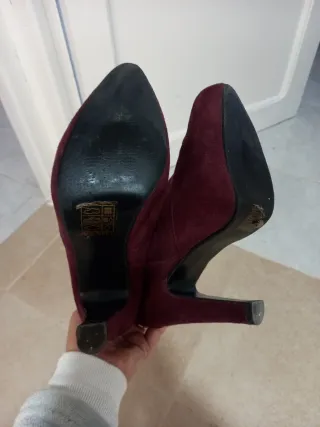 Botines de ante granates