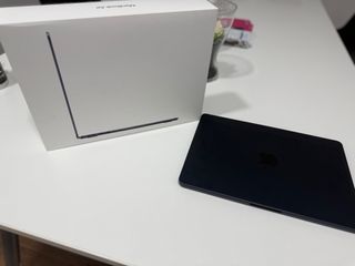 MacBook Air M4 13 256GB Azul. Reestrena (5 ciclos)