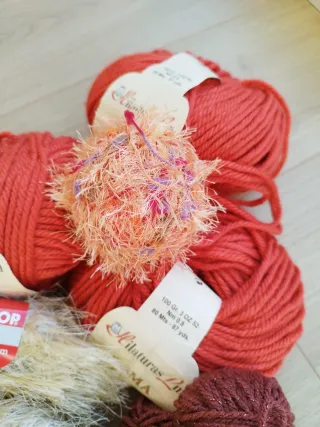 Lote de lanas variadas