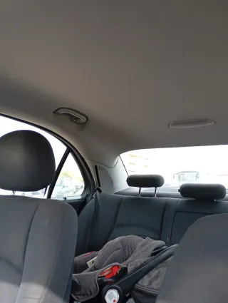 Mercedes-Benz 220 2004