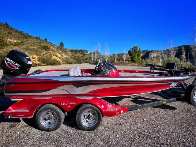 Barco bassboat Nitro 901 CDX Mercury Optimax 200