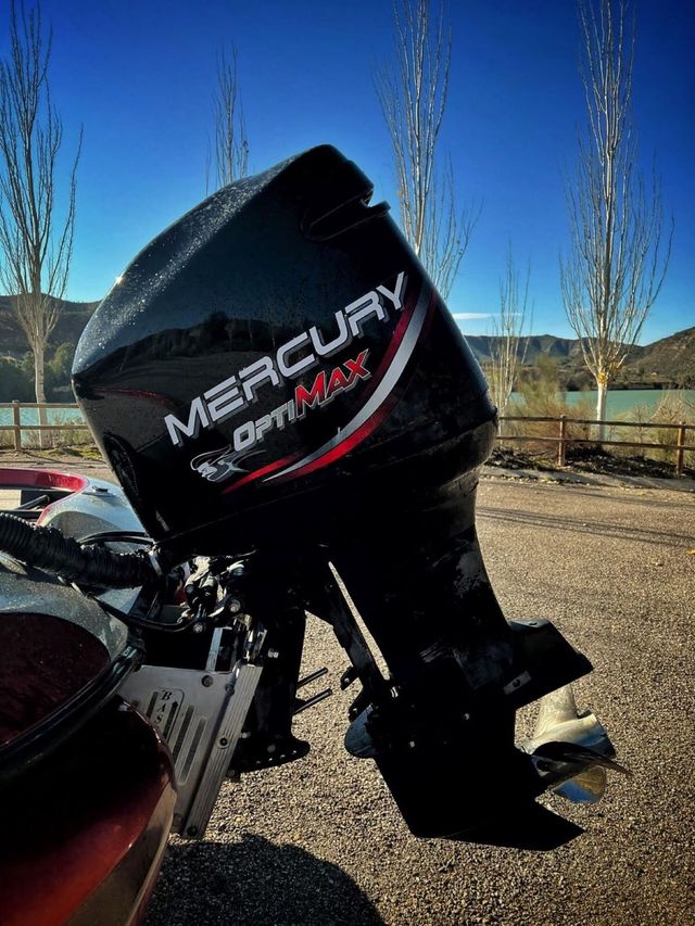 Barco bassboat Nitro 901 CDX Mercury Optimax 200