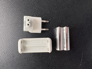 Apple Wireless Keyboard + Apple Battery Charger