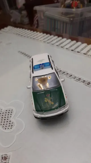 Coche Guardia Civil Metal Juguete