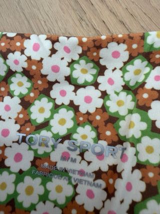 Conjunto deportivo Tory Burch floral Talla M