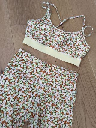 Conjunto deportivo Tory Burch floral Talla M