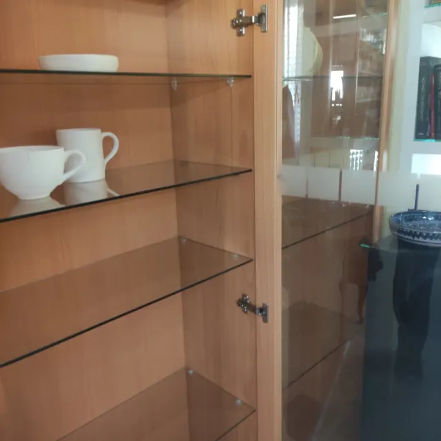 Vitrinas modulares madera y cristal