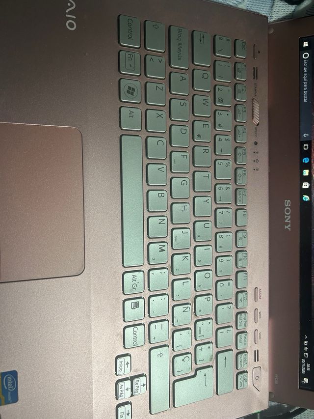 Portátil Sony Vaio Rosa