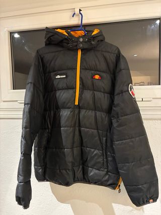 Anorak Canguro Ellesse Hombre Negro Naranja