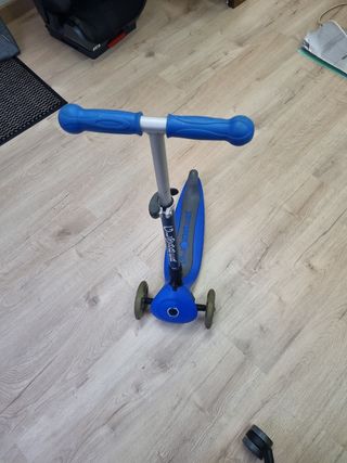 Patinete Globber 3 ruedas azul