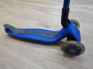 Patinete Globber 3 ruedas azul