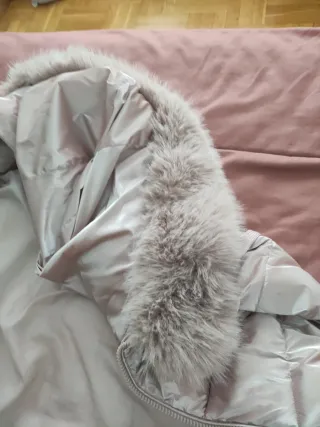 Cazadora rosa con brillo talla S. Tb para M