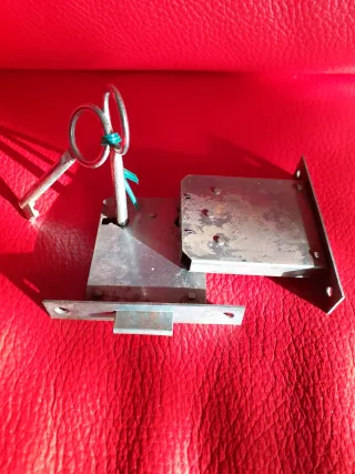 2 SERRATURE ANTICHE