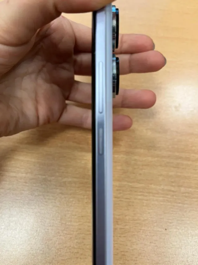 Redmi Note 13 Pro+ com capas de presente