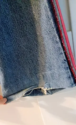 Jeans vita elasticizzata con laccetto