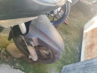 Guardabarros delantero TGB XMOTION y tapa cofre