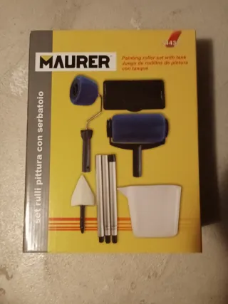 Rullo per pittura con serbatoio