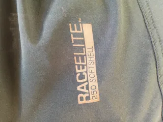 Sudadera shoftsell  Inov-8 media cremallera