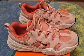 Tenis Nike Naranja y Rosa